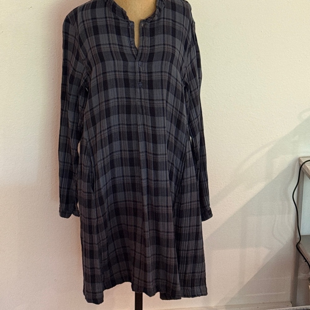 CP Shades Plaid Long Sleeve Tunic Dress 17.5” pit to pit 37” length  great cond